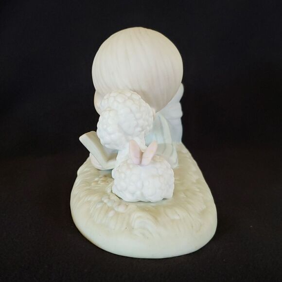 Vtg 1984 Precious Moments “I Love to Tell the Story” Porcelain Figurine PM852 - Picture 2 of 7